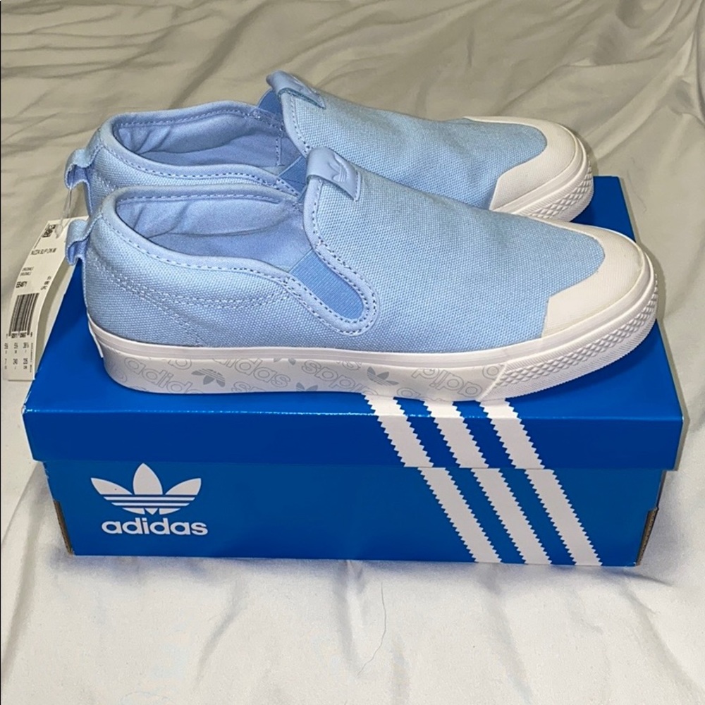 ADIDAS Slip on